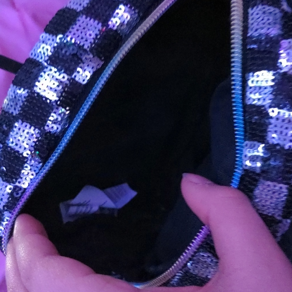 Mini backpack/purse - Picture 3 of 3